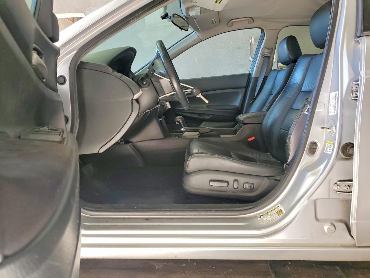 2011 HONDA ACCORD SE photo 13