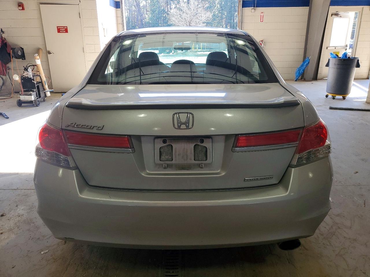2011 HONDA ACCORD SE photo 11