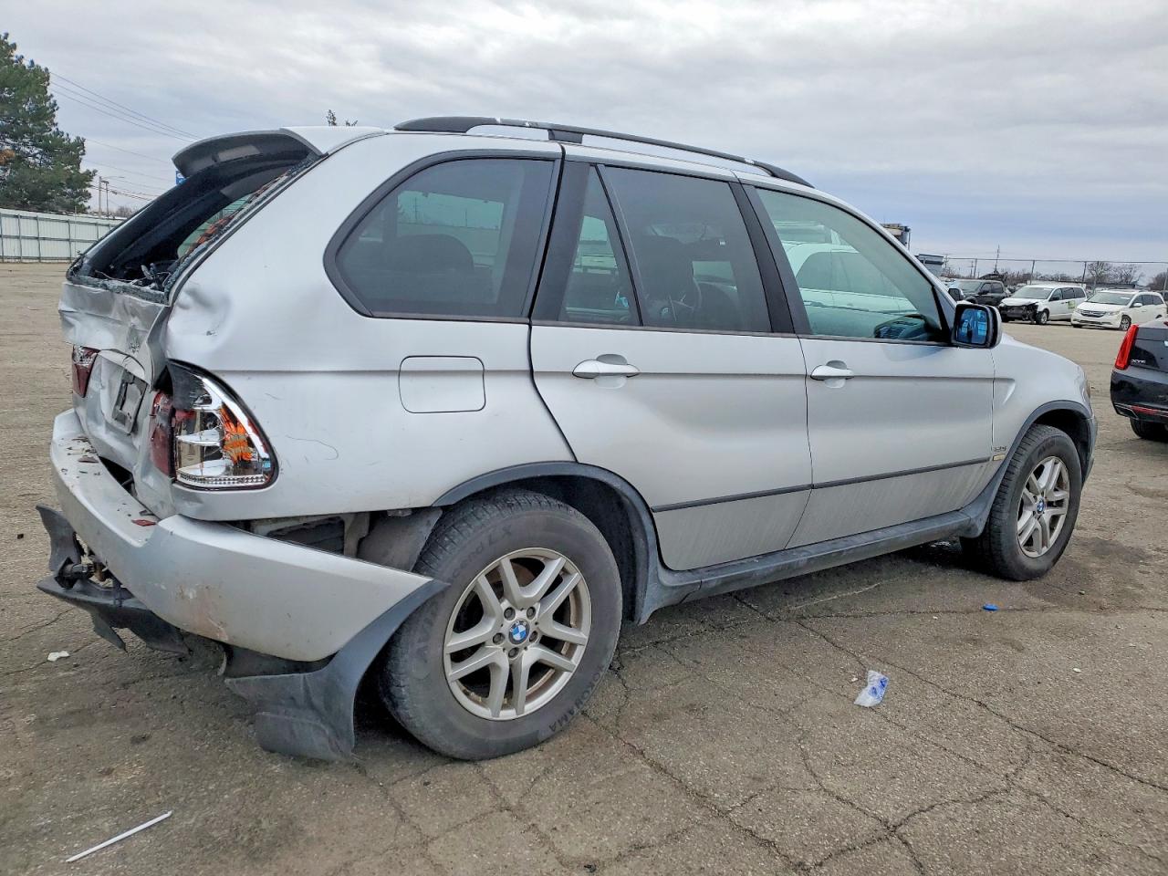 2005 BMW X5 3.0I photo 3