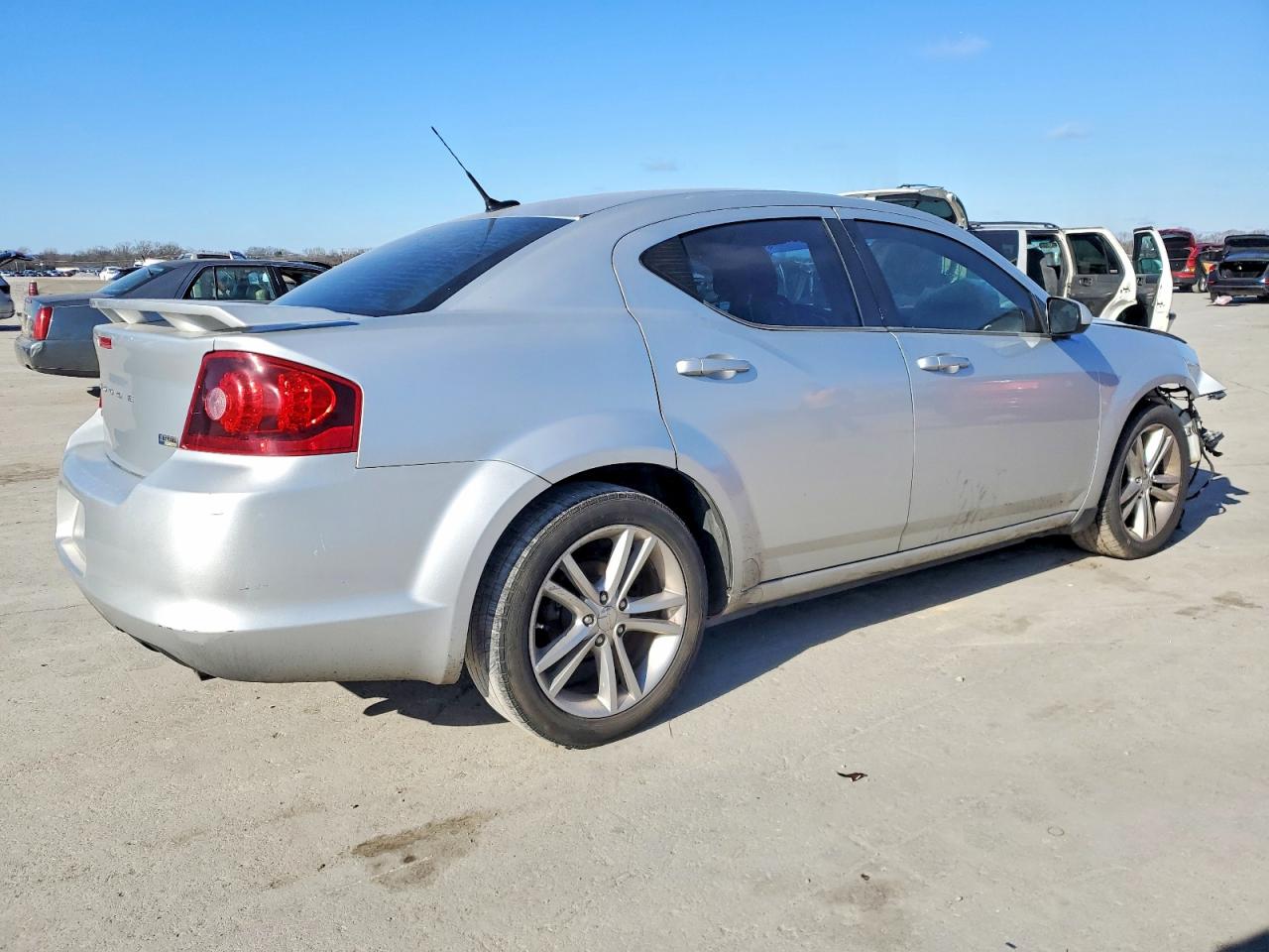 2011 DODGE AVENGER MAINSTREET photo 3
