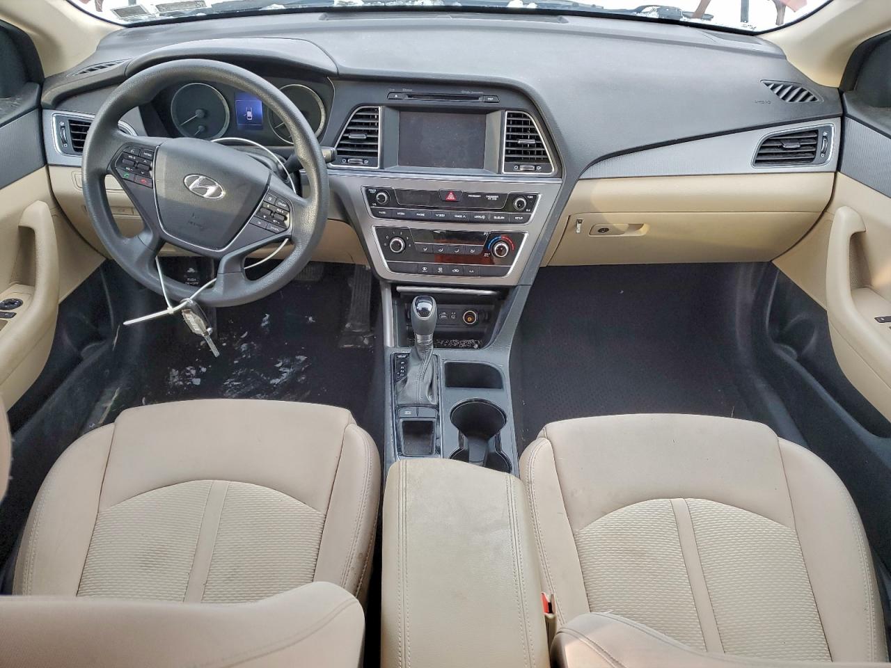 2016 HYUNDAI SONATA SE photo 8