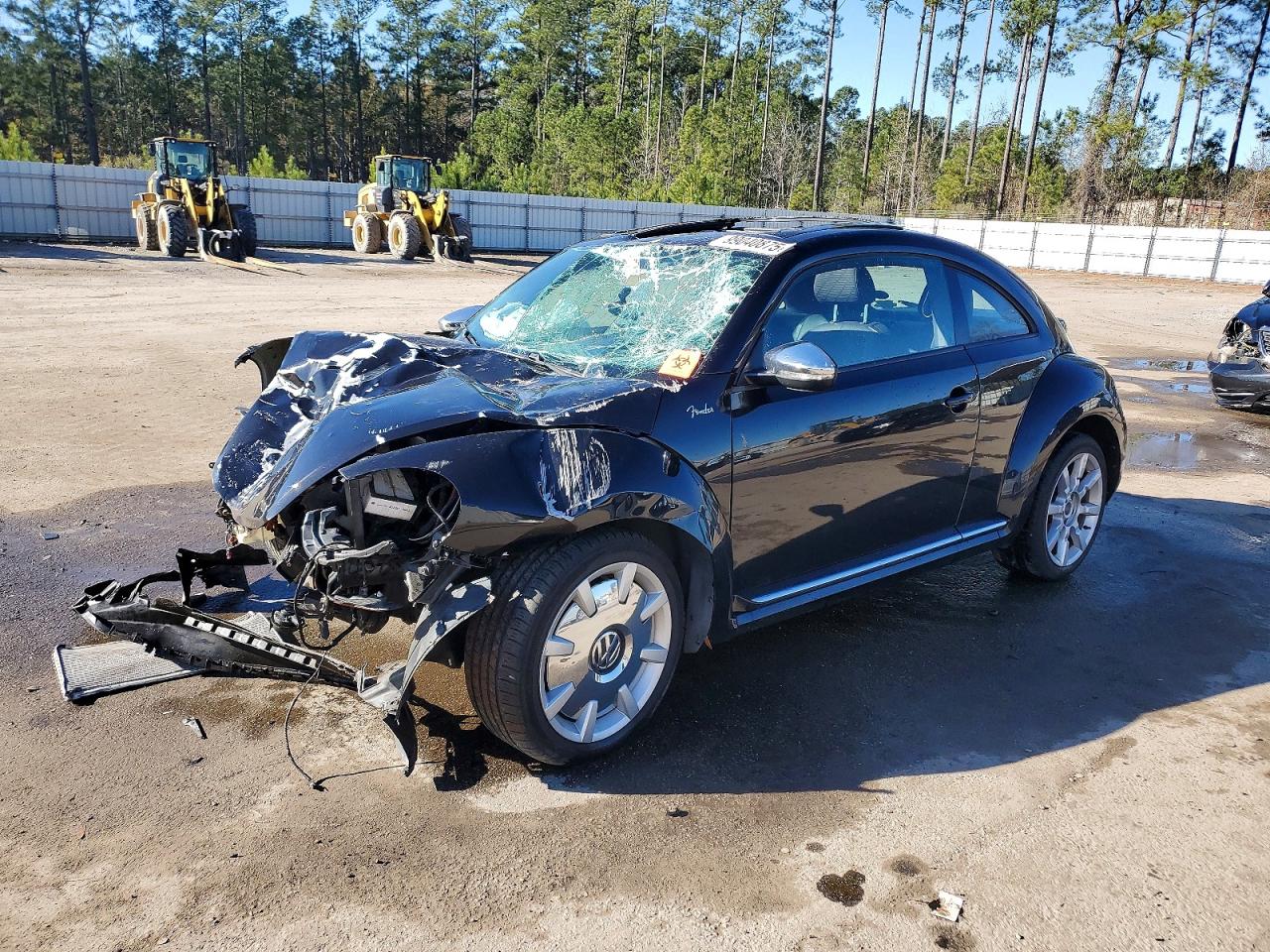 2013 VOLKSWAGEN BEETLE