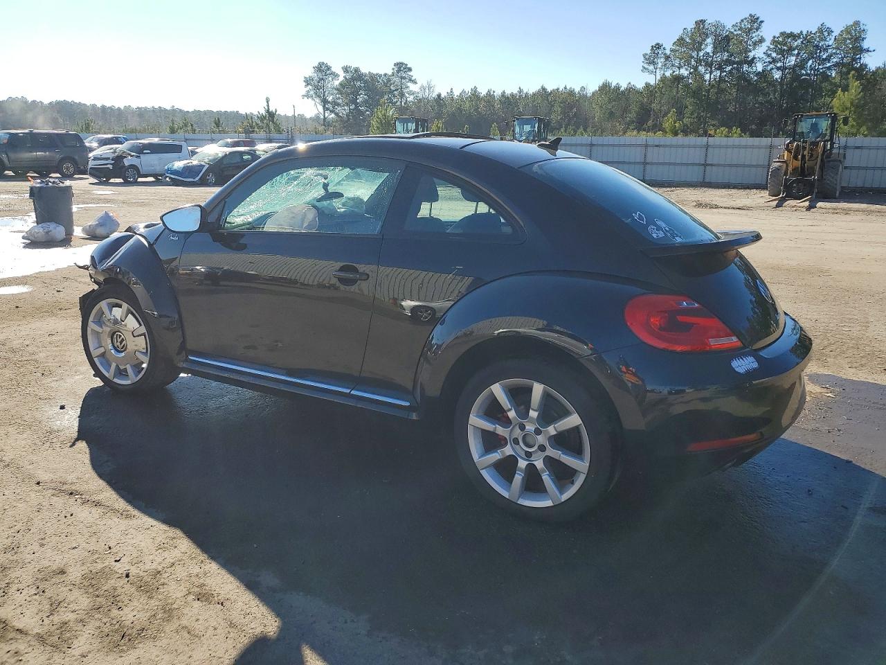 2013 VOLKSWAGEN BEETLE TURBO photo 2