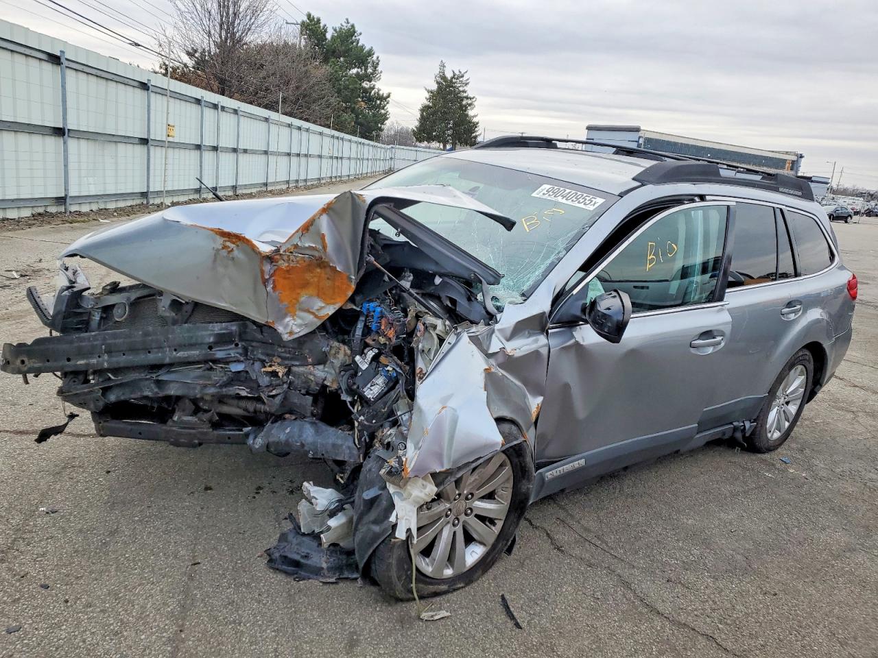 2011 SUBARU OUTBACK