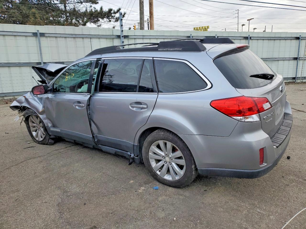2011 SUBARU OUTBACK 2.5I PREMIUM photo 3
