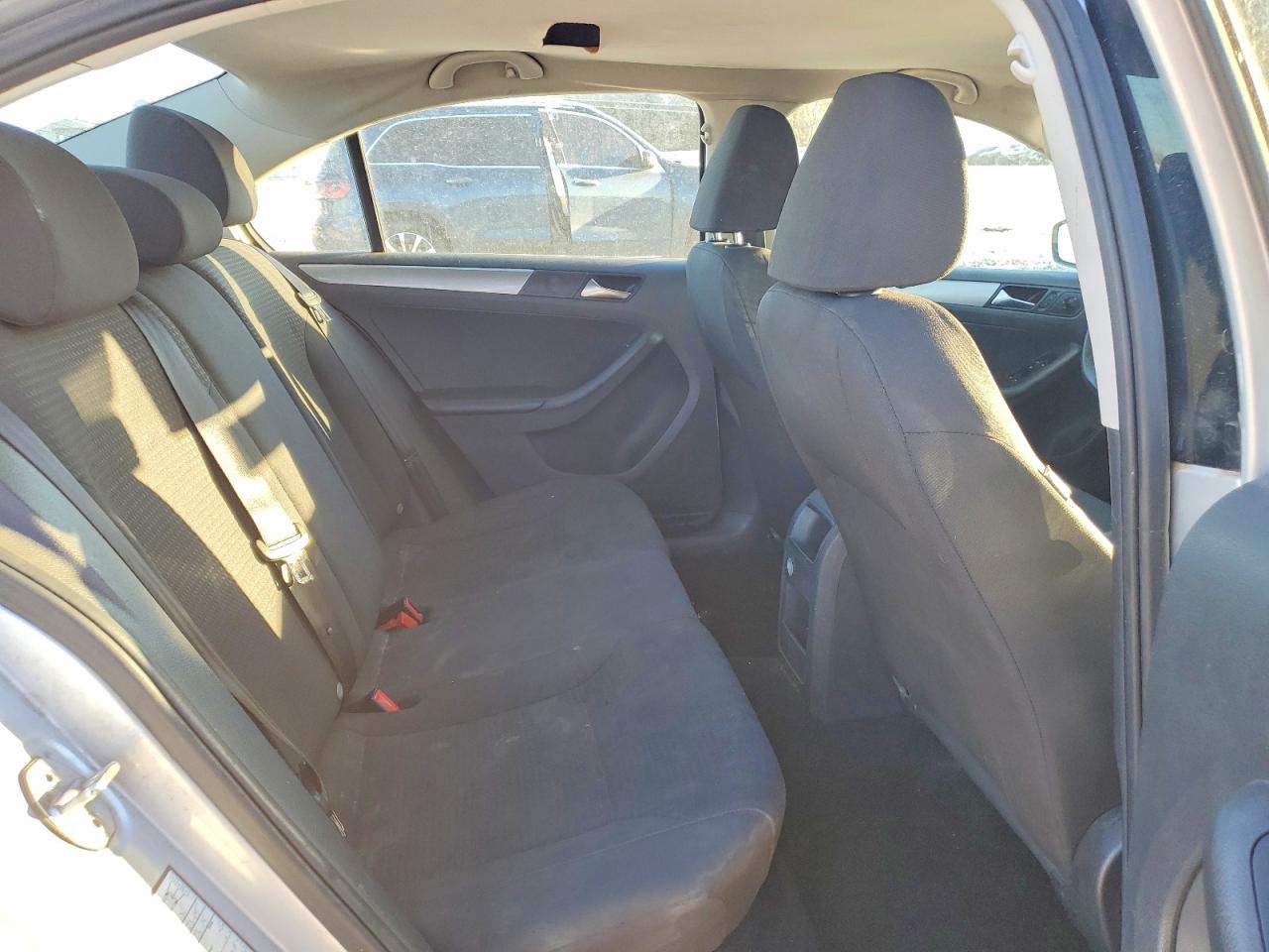 2015 VOLKSWAGEN JETTA SE photo 10