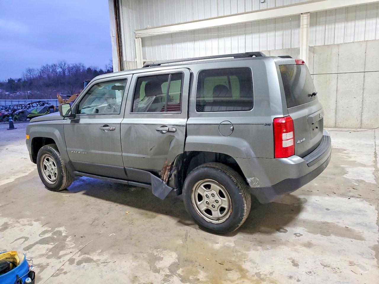 2012 JEEP PATRIOT SPORT photo 3
