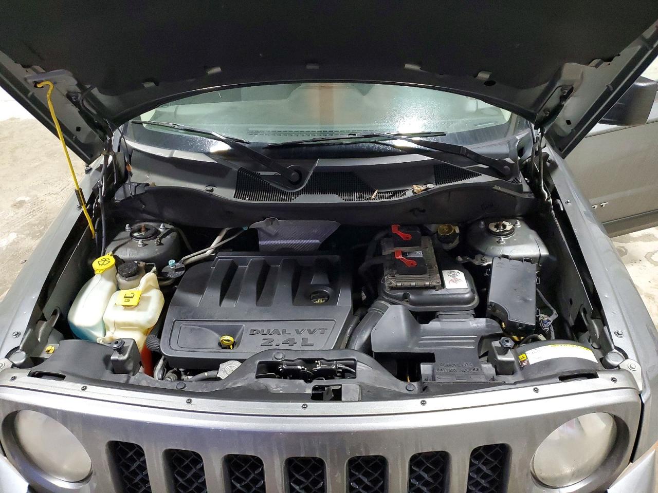 2012 JEEP PATRIOT SPORT photo 23