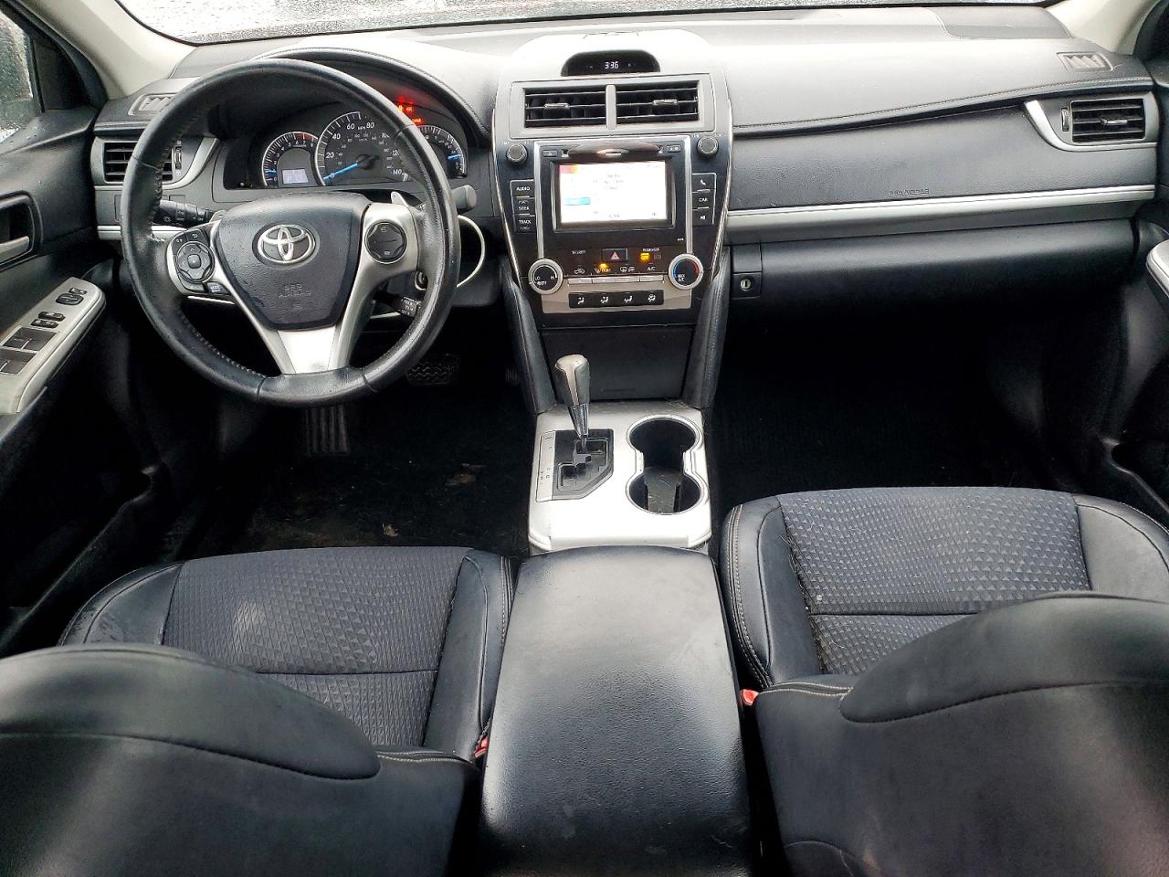 2013 TOYOTA CAMRY L photo 8