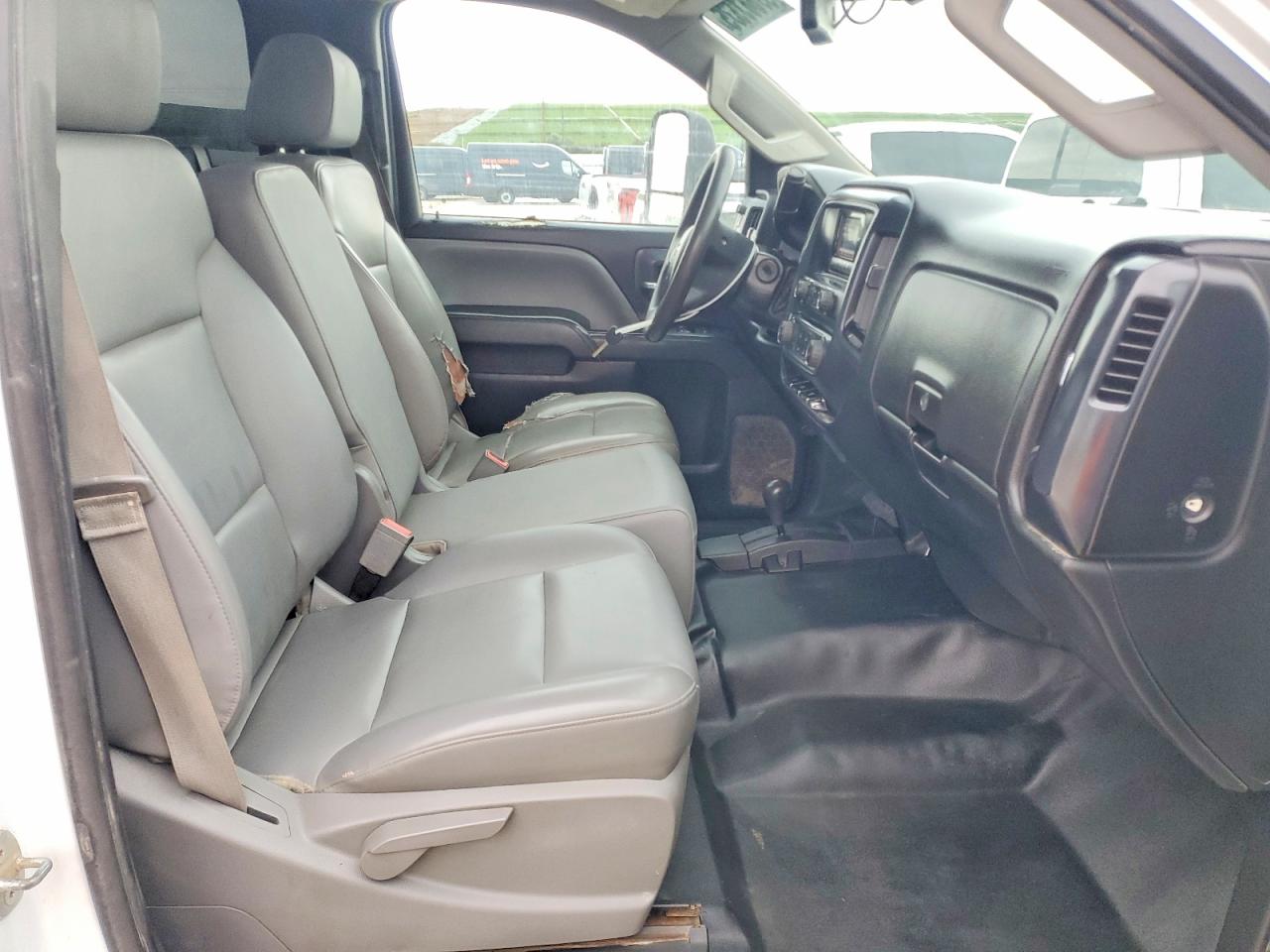 2015 CHEVROLET SILVERADO TRUCK CAB AND CHASSIS photo 11