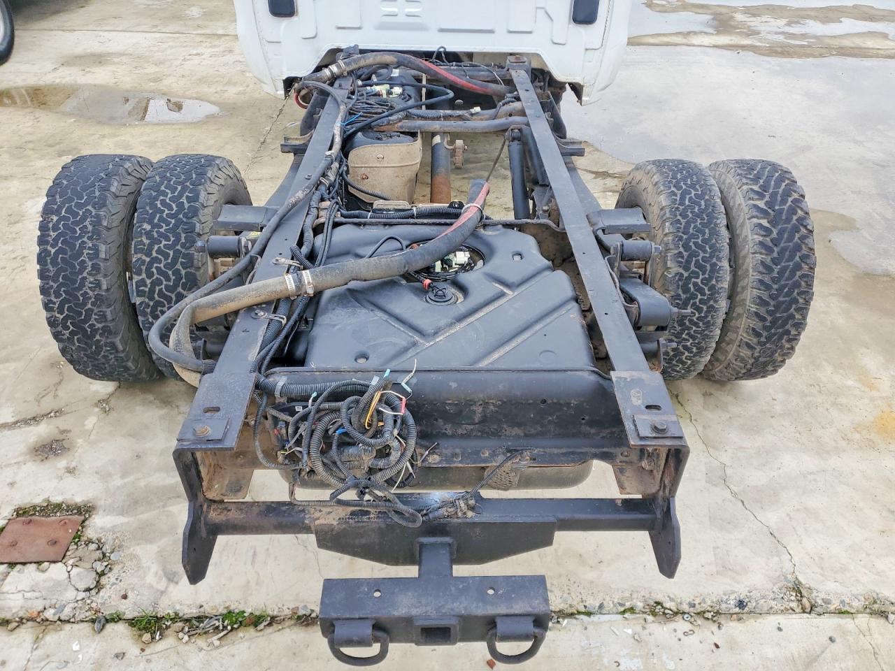 2015 CHEVROLET SILVERADO TRUCK CAB AND CHASSIS photo 10