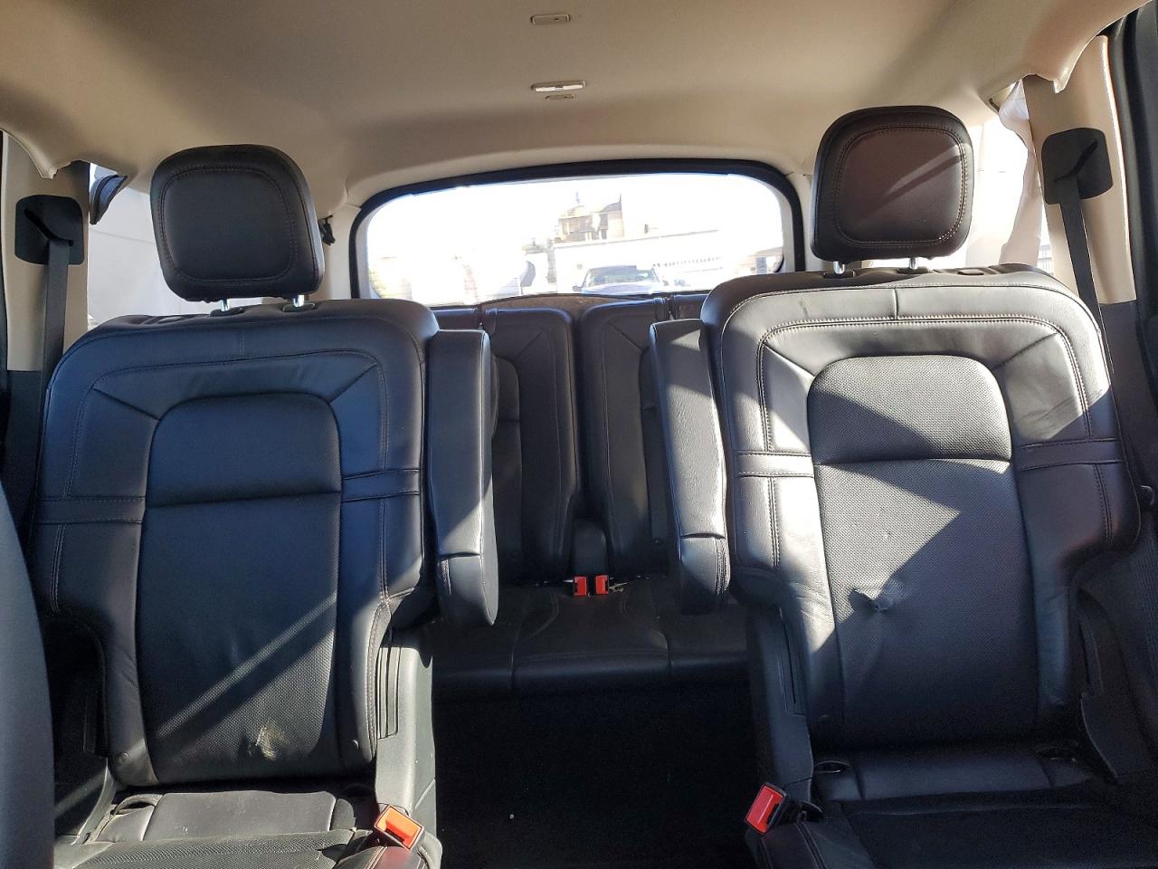 2020 LINCOLN AVIATOR RESERVE photo 10