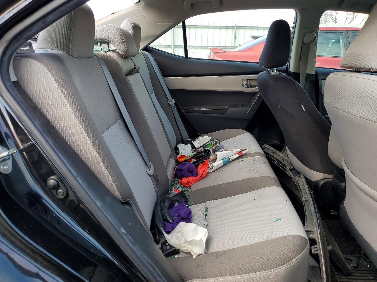 2018 TOYOTA COROLLA L photo 19