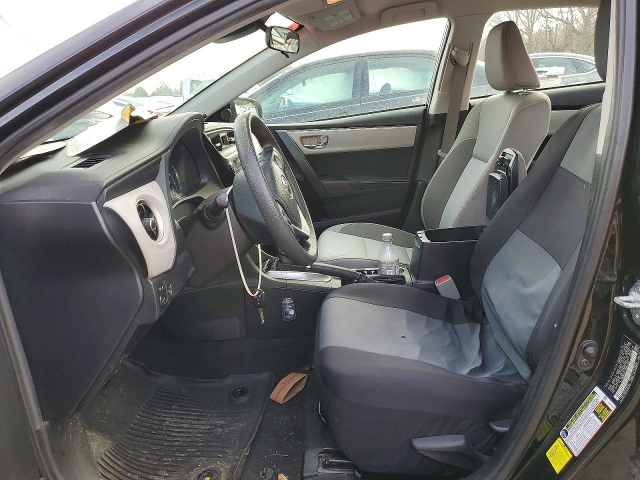 2018 TOYOTA COROLLA L photo 13