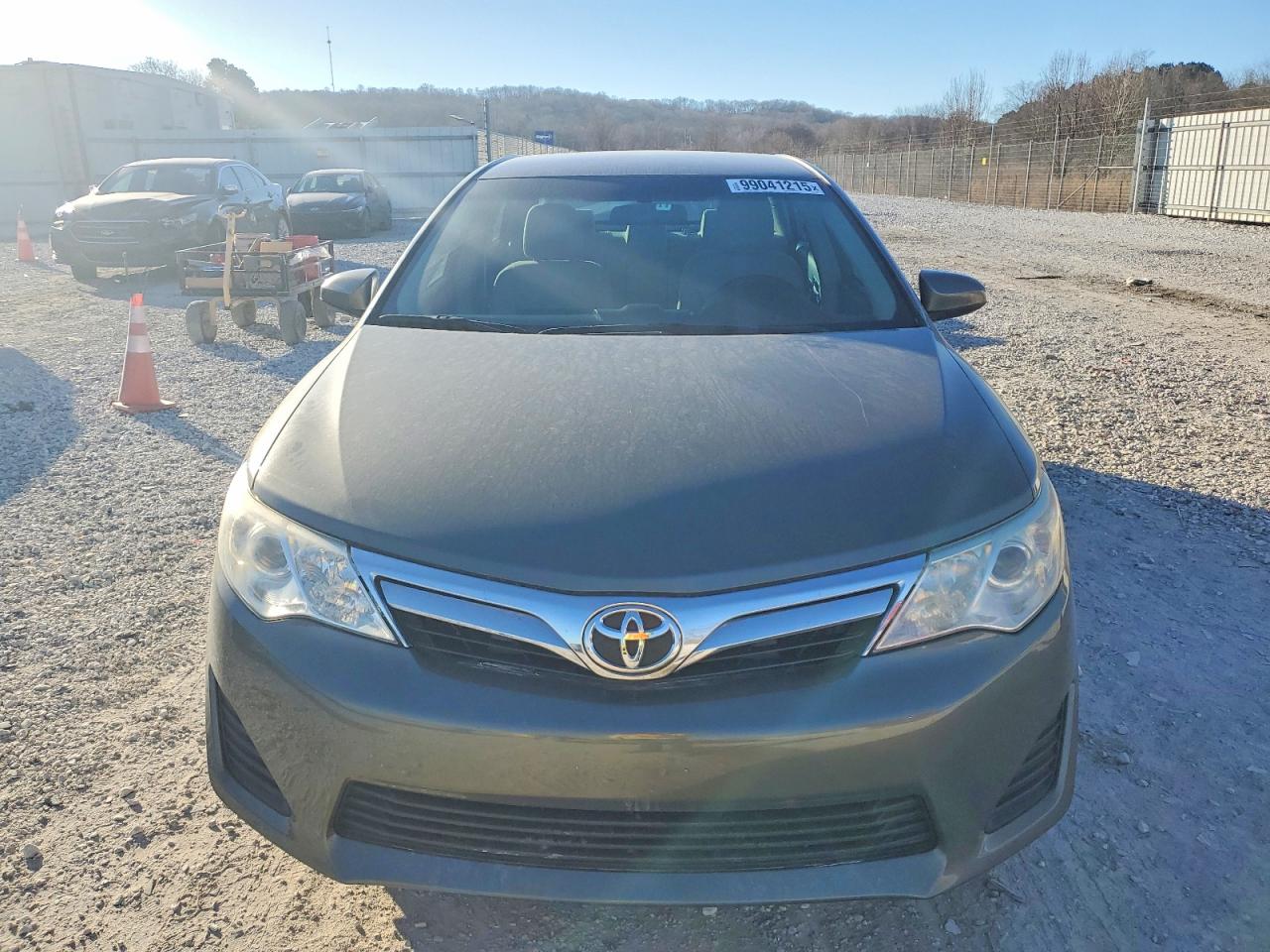 2014 TOYOTA CAMRY L photo 5