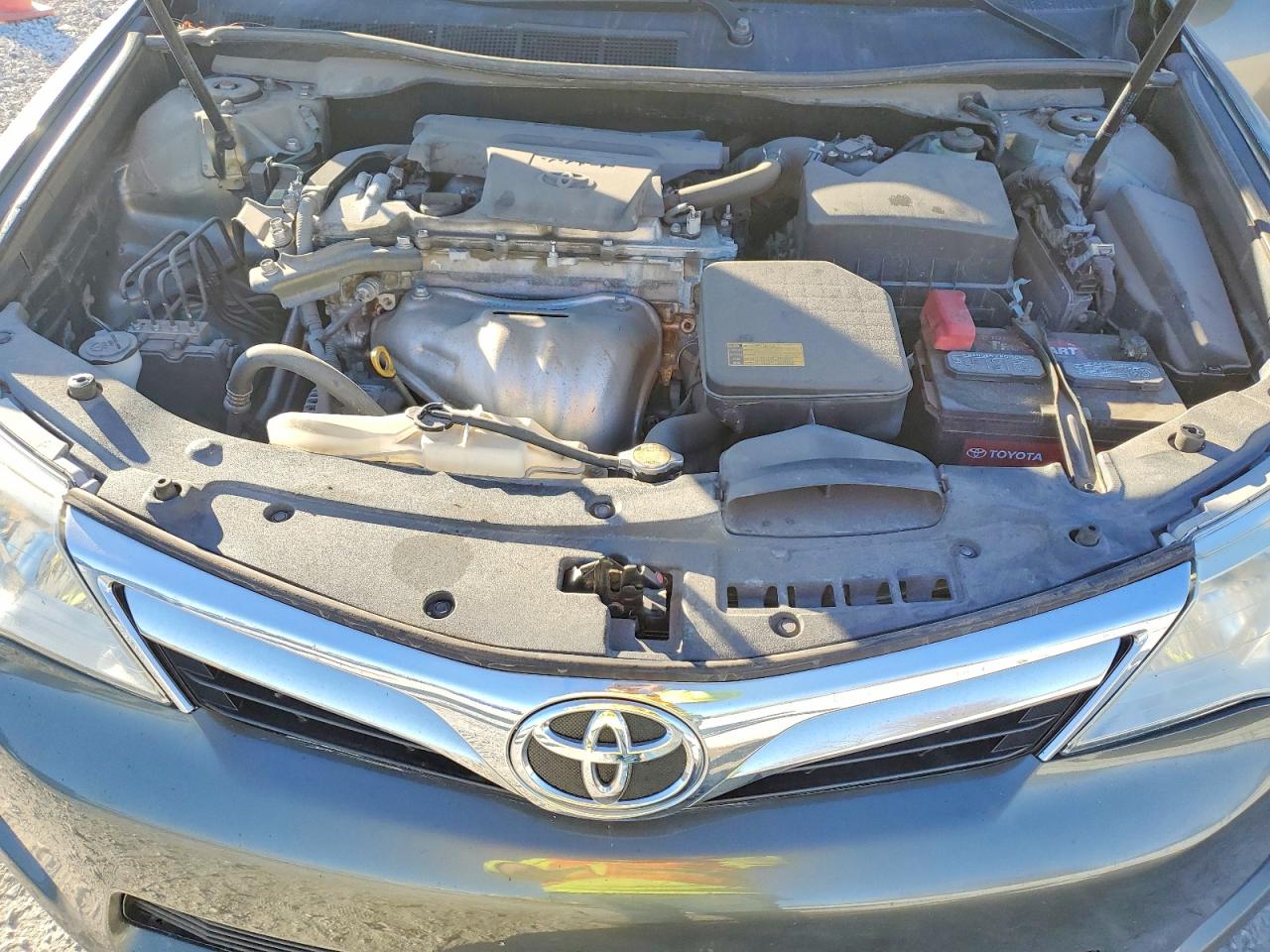 2014 TOYOTA CAMRY L photo 11