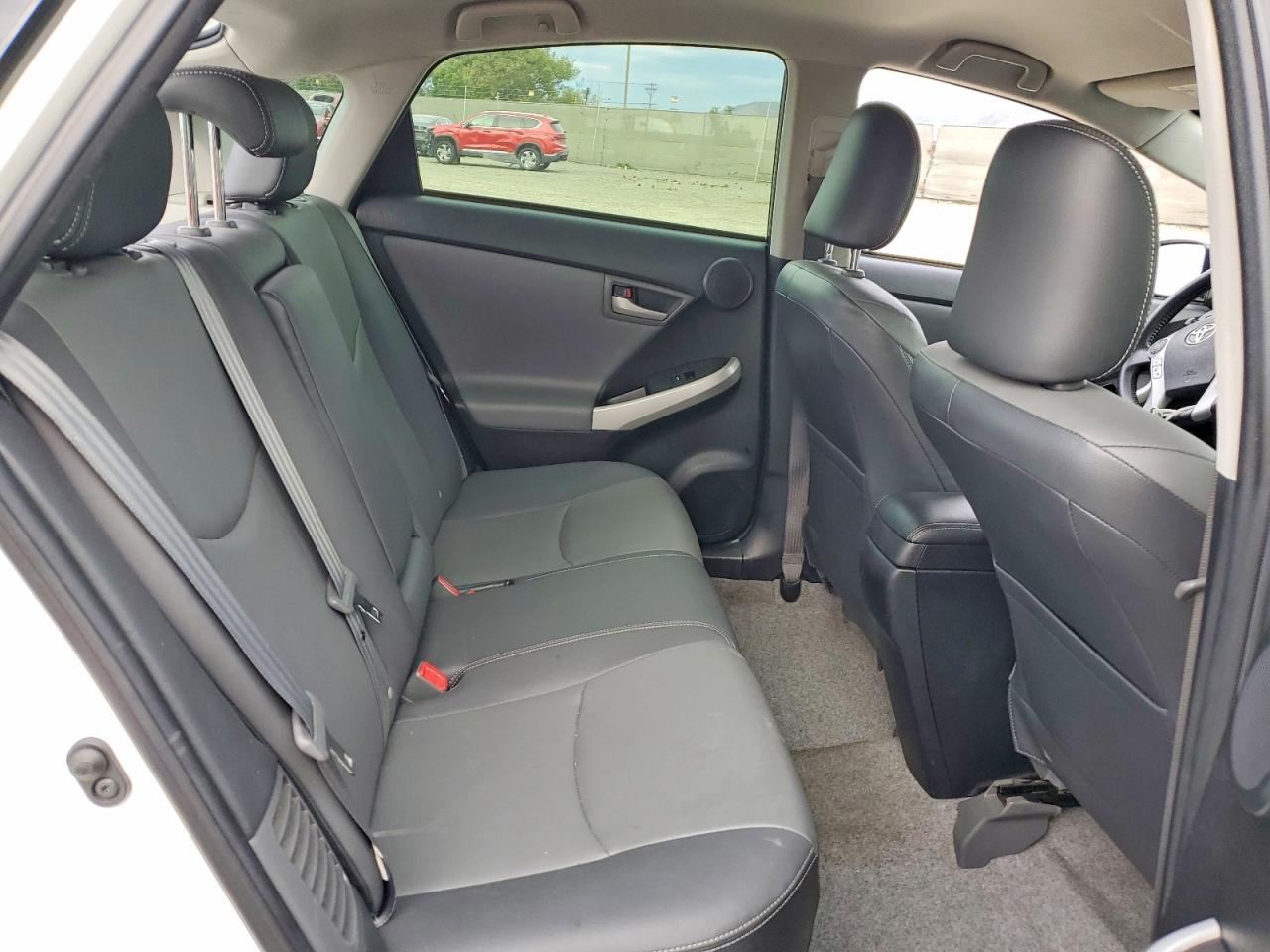 2015 TOYOTA PRIUS photo 10