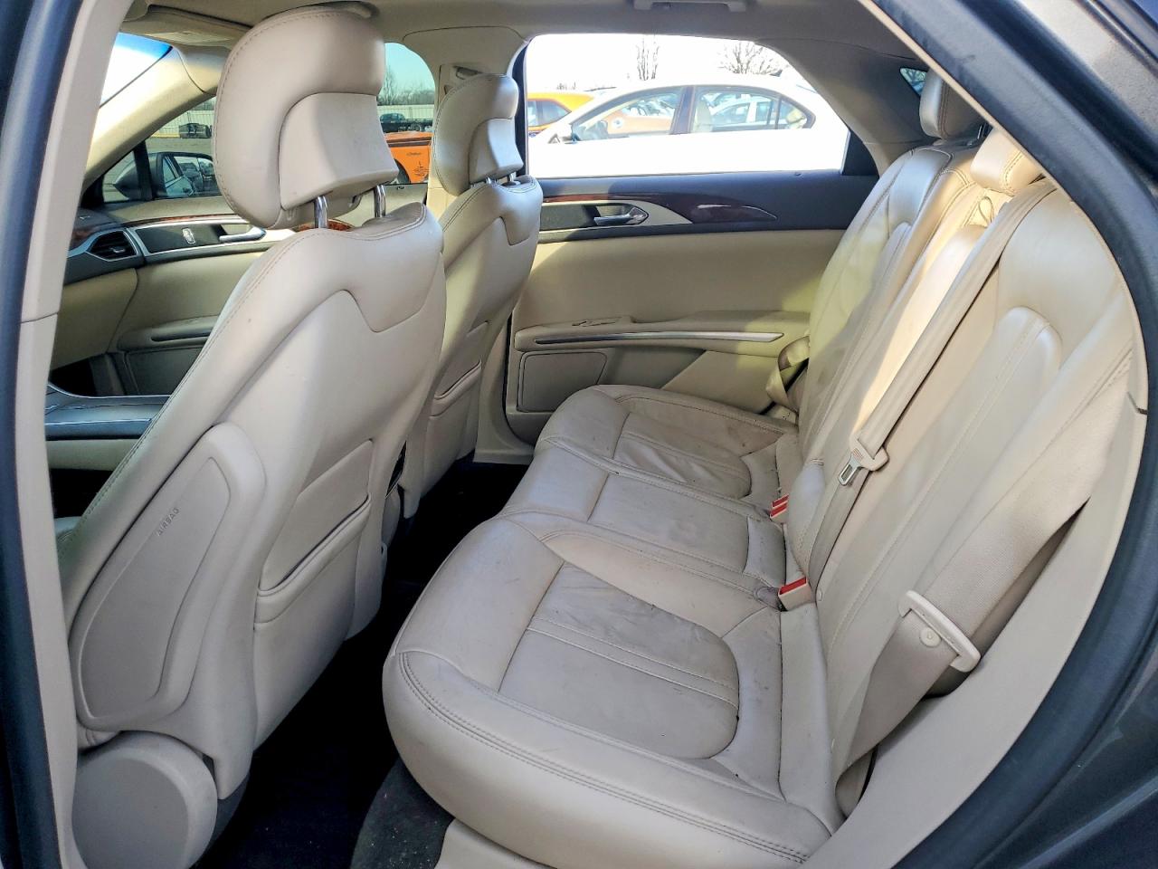 2016 LINCOLN MKZ photo 19