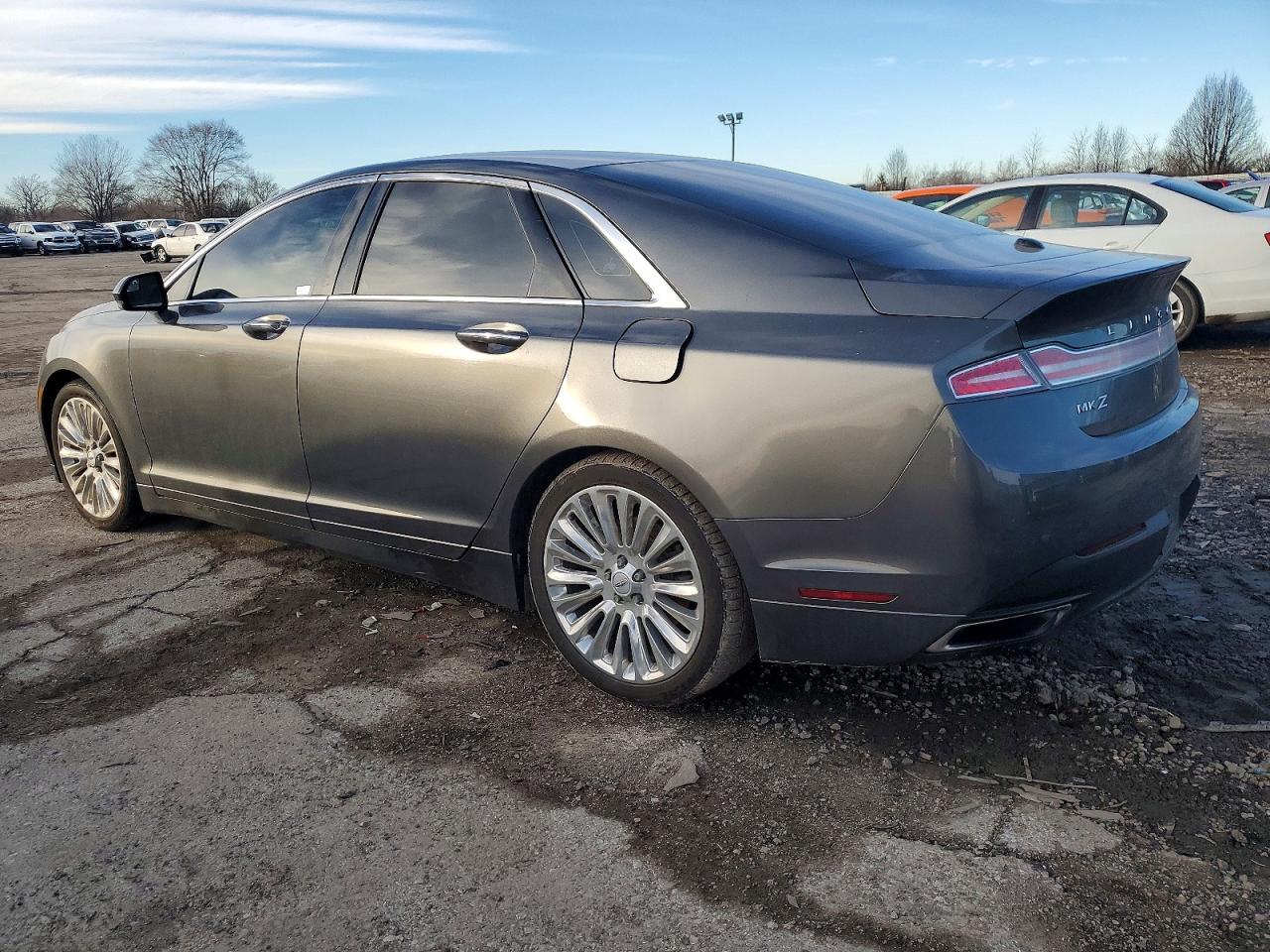 2016 LINCOLN MKZ photo 3