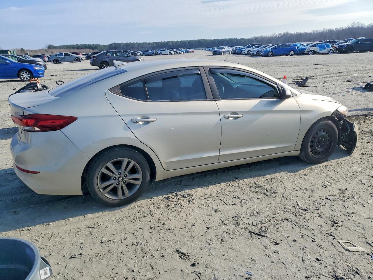 2017 HYUNDAI ELANTRA SE photo 3