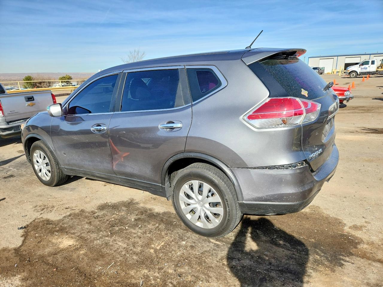 2014 NISSAN ROGUE S photo 2