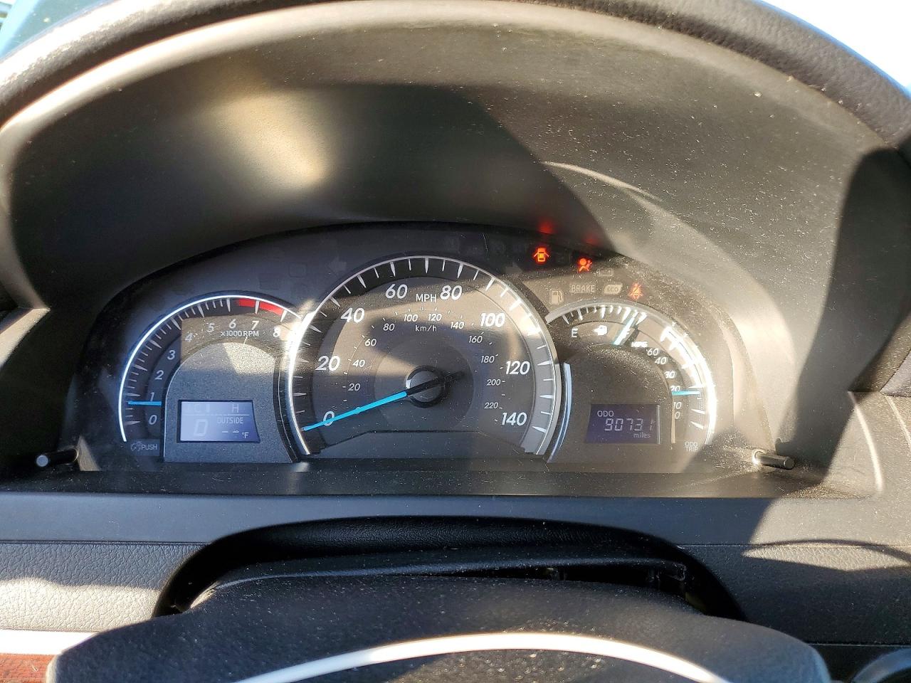 2013 TOYOTA CAMRY XLE V6 photo 17