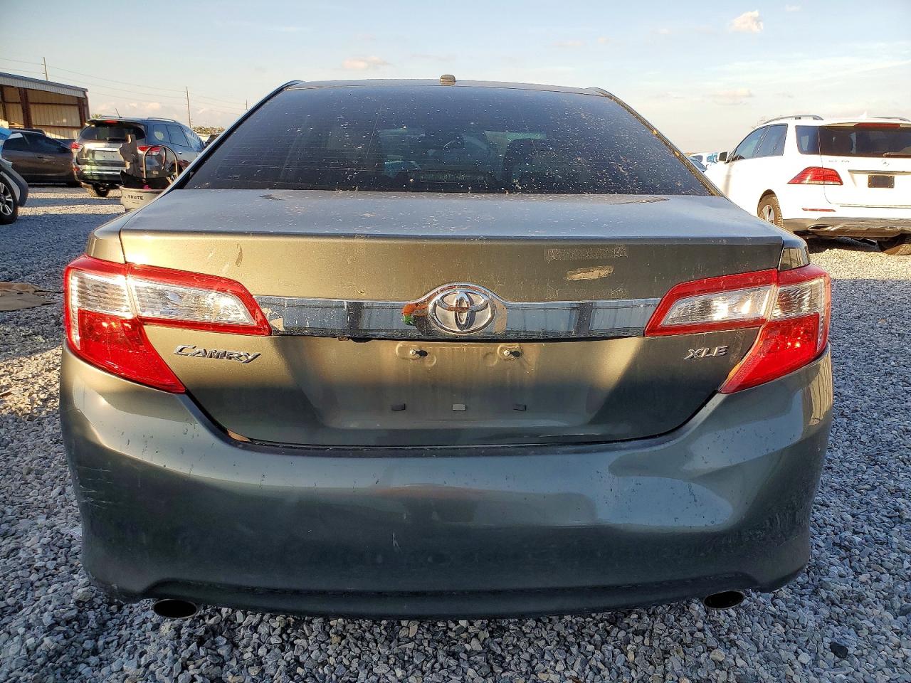 2013 TOYOTA CAMRY XLE V6 photo 11