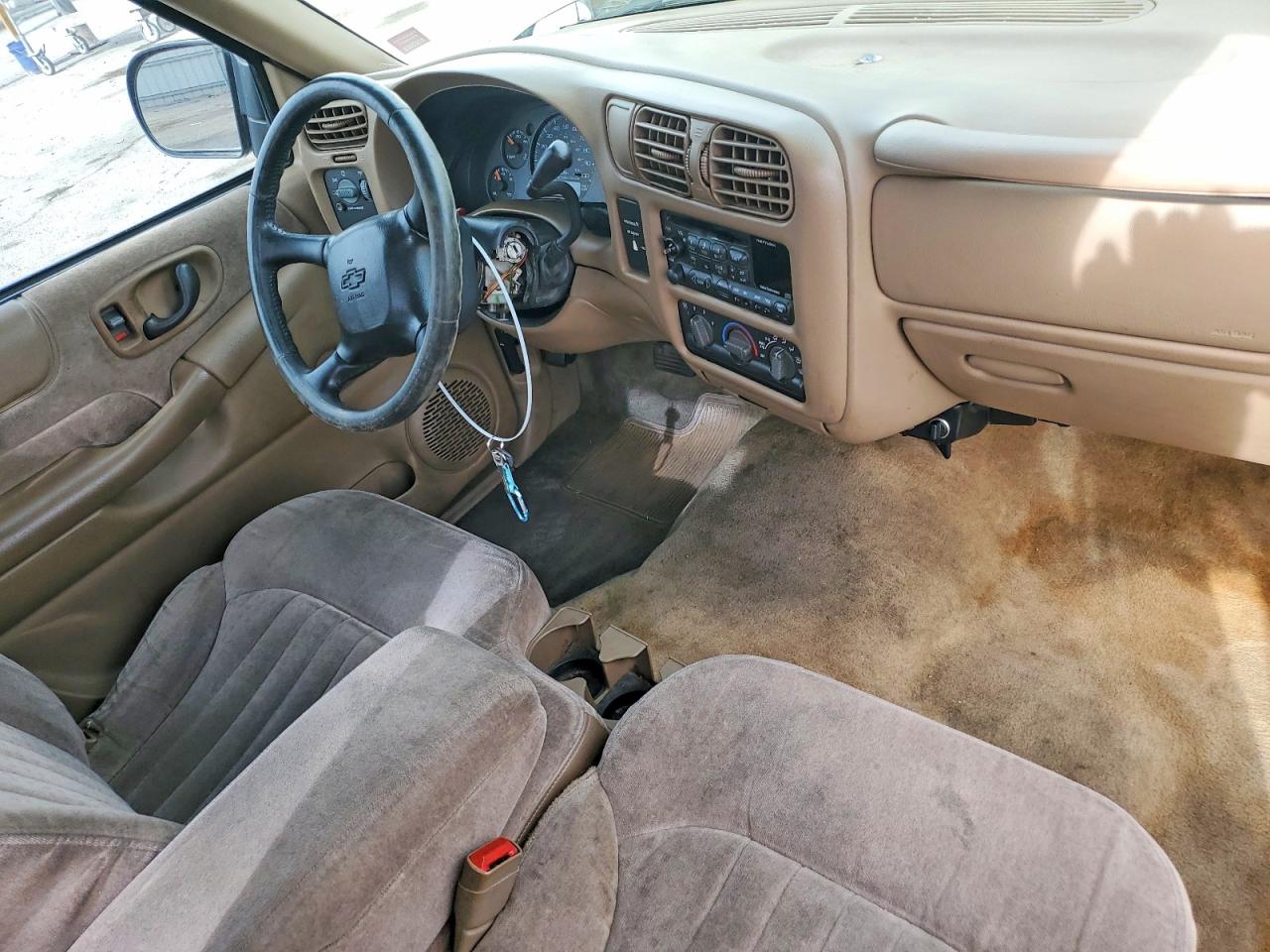 2001 CHEVROLET S TRUCK S10 photo 22