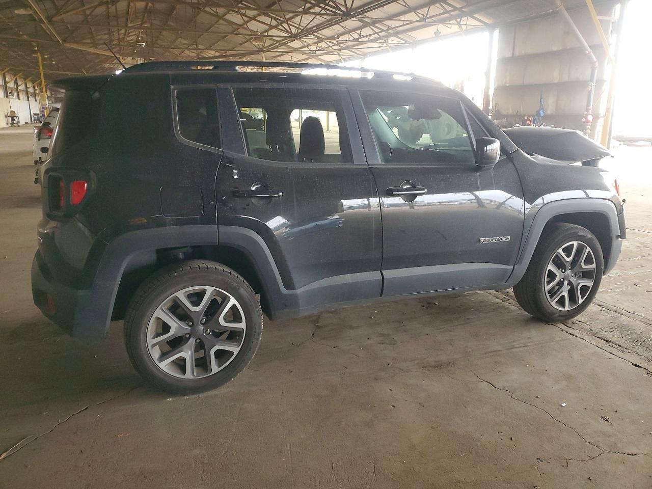 2017 JEEP RENEGADE LATITUDE photo 3