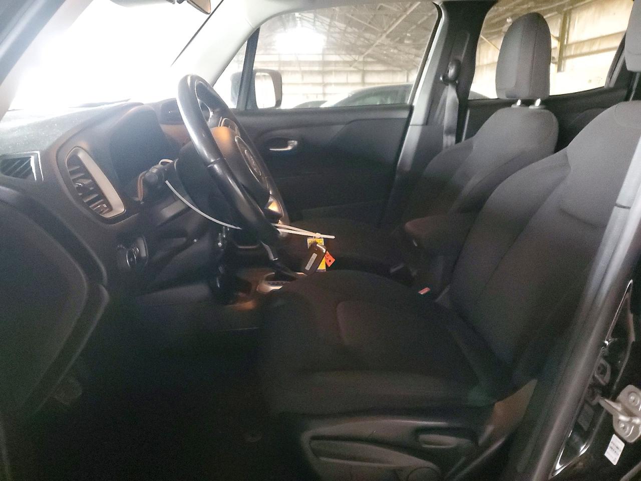 2017 JEEP RENEGADE LATITUDE photo 7