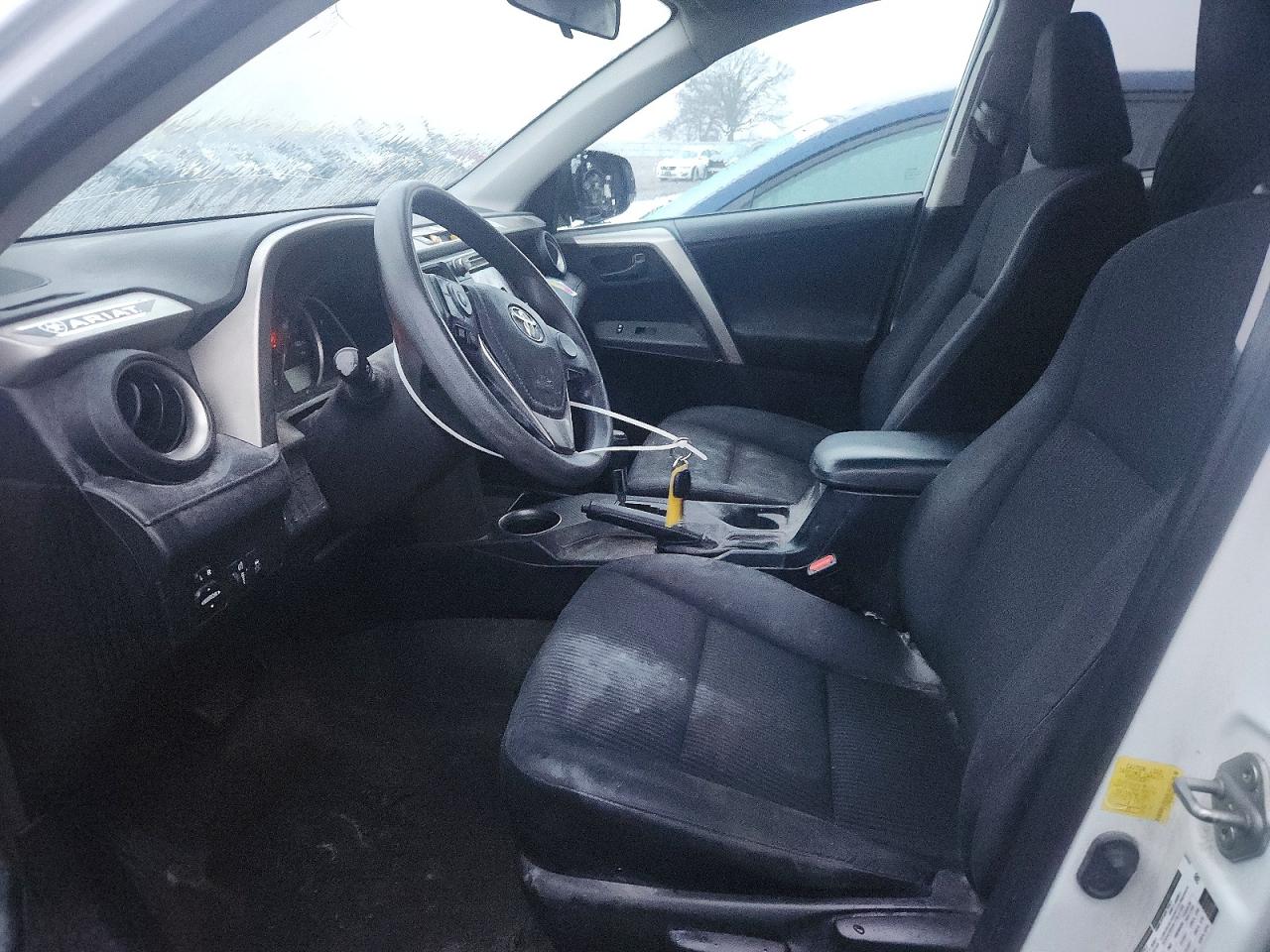 2015 TOYOTA RAV4 LE photo 7