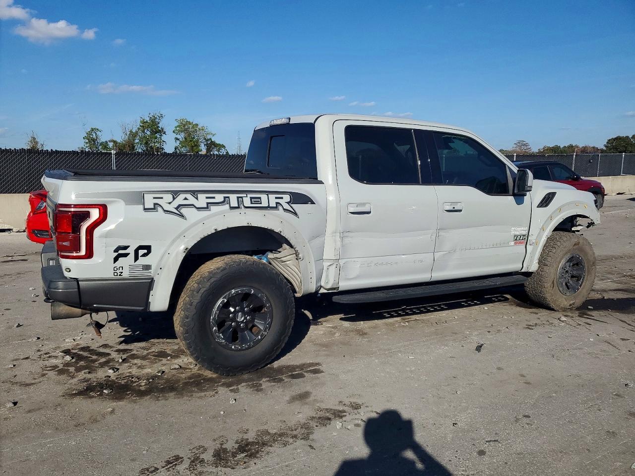 2017 FORD F150 RAPTOR photo 3