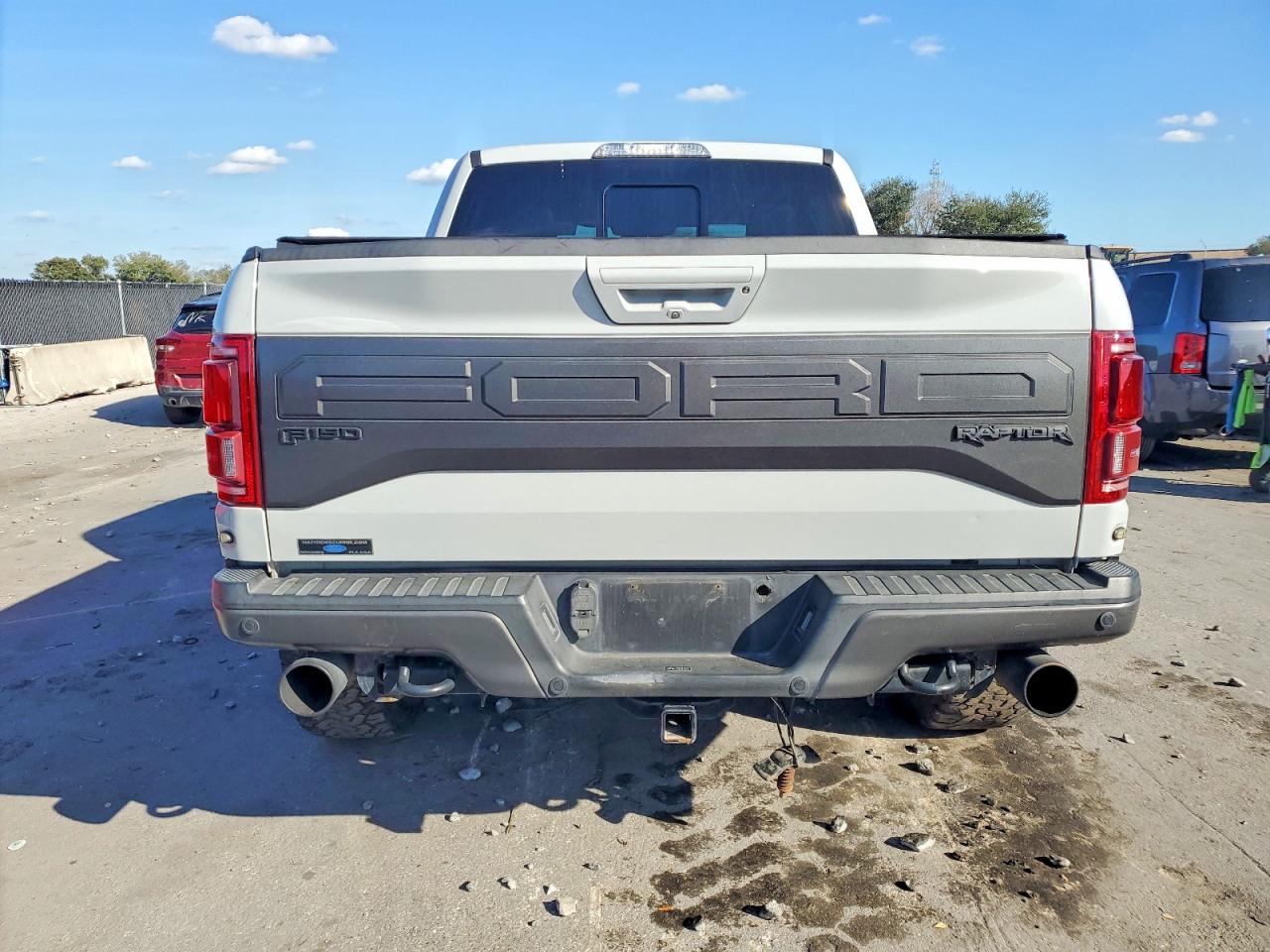 2017 FORD F150 RAPTOR photo 6