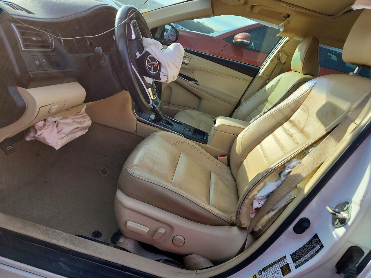 2016 TOYOTA CAMRY XSE photo 7