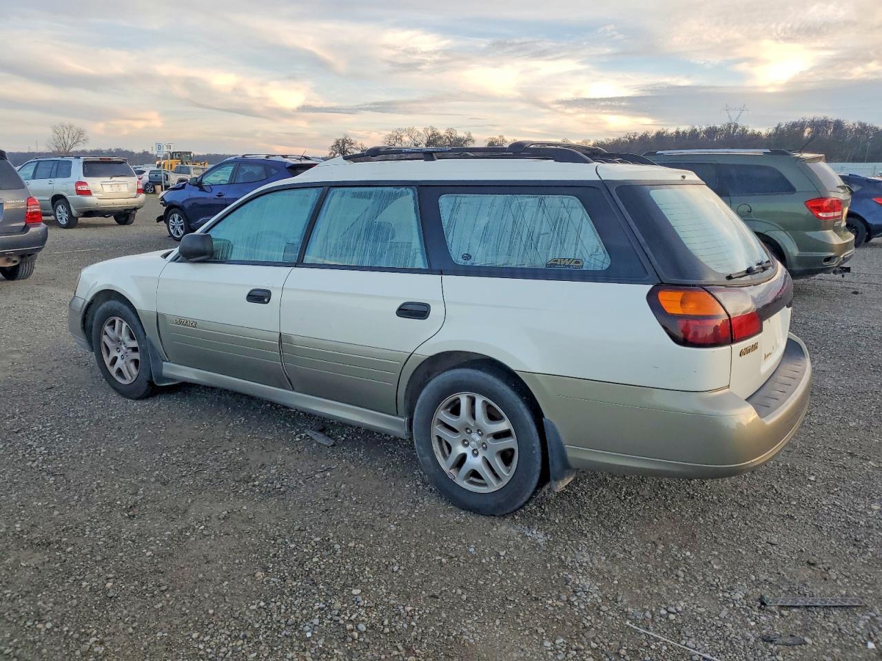 2002 SUBARU LEGACY OUTBACK photo 2