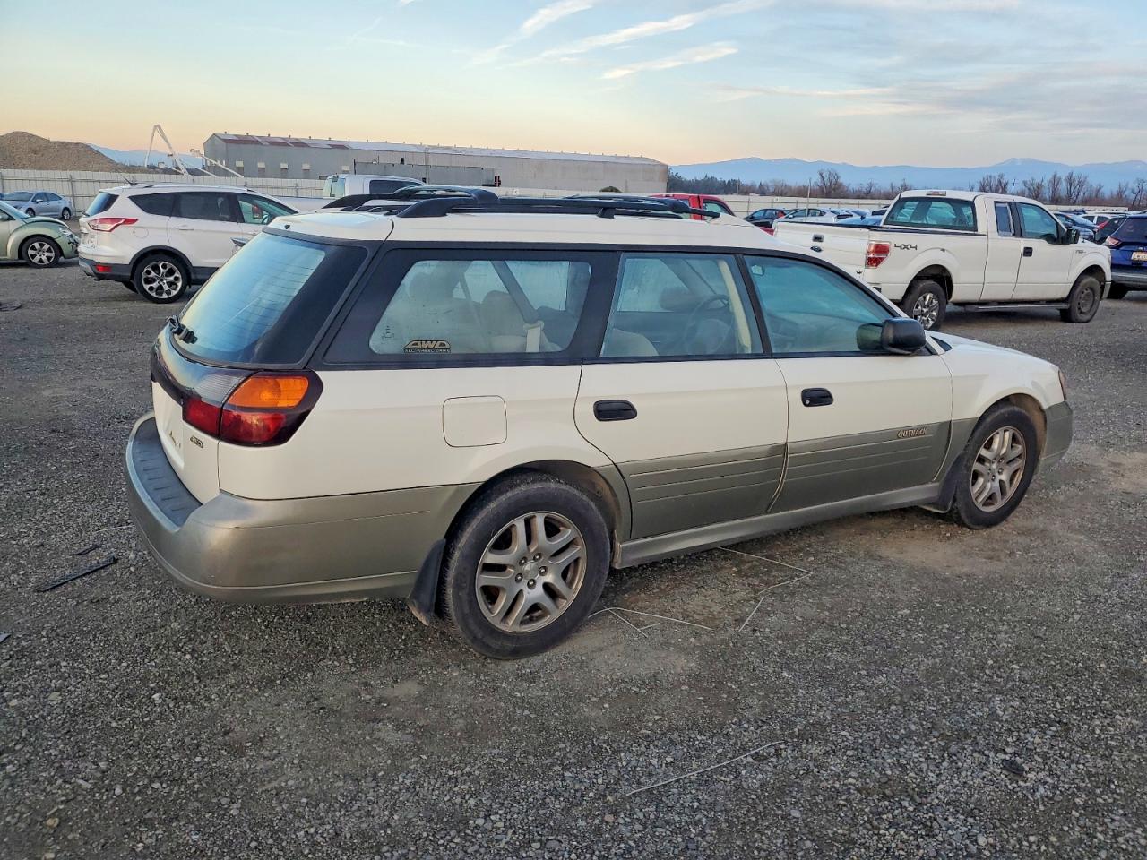 2002 SUBARU LEGACY OUTBACK photo 3