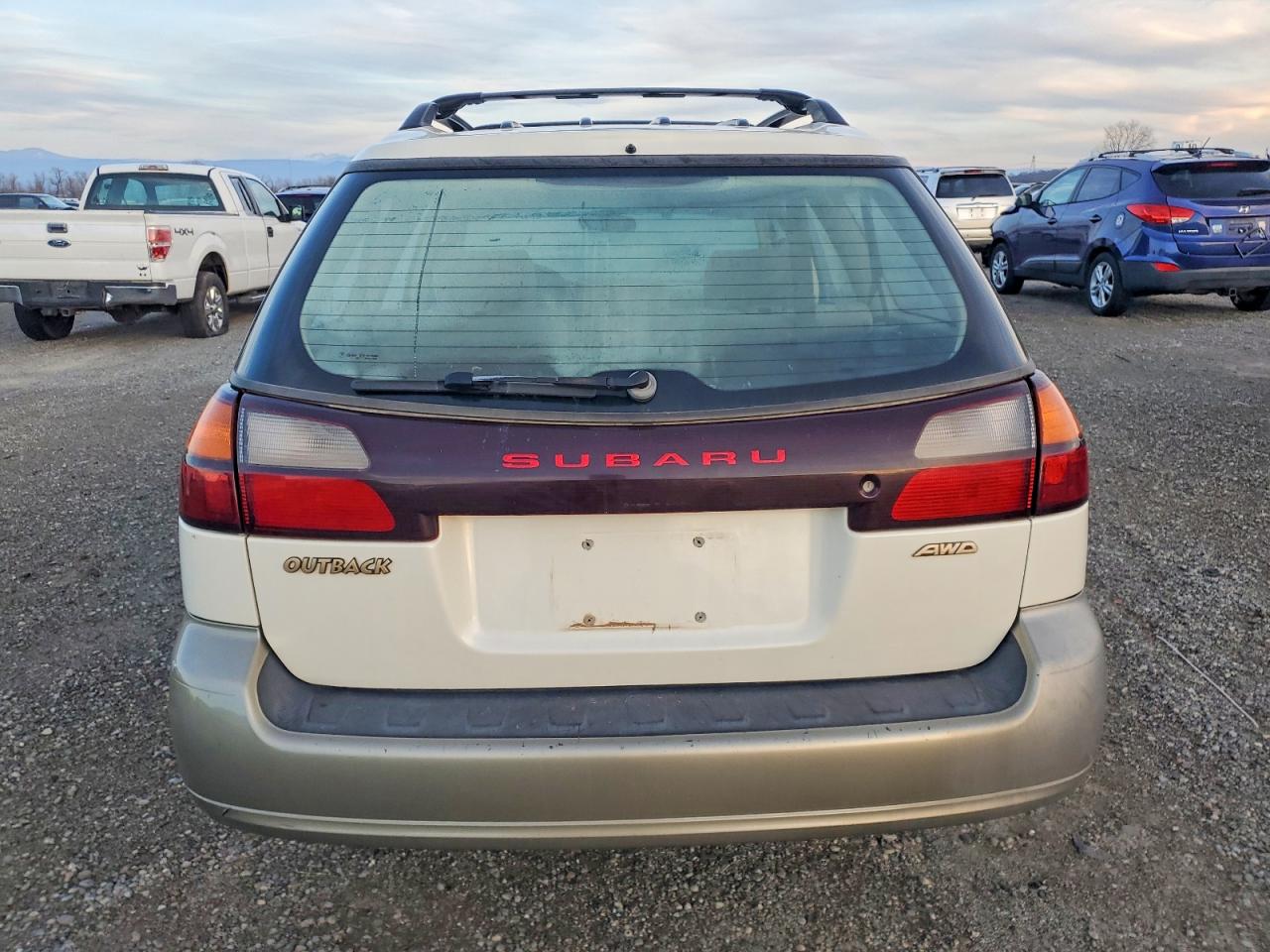 2002 SUBARU LEGACY OUTBACK photo 6