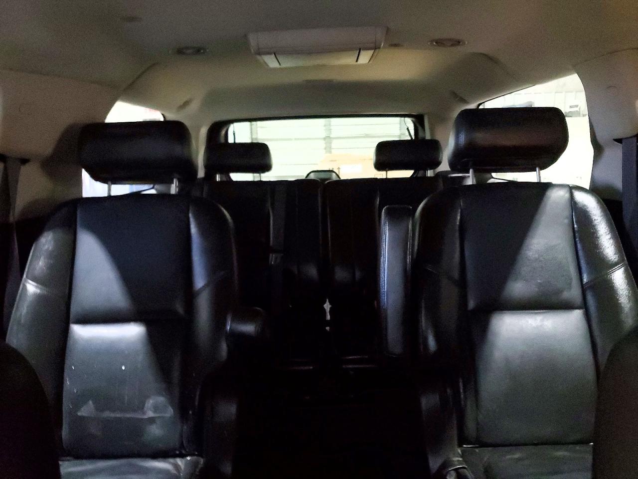 2010 GMC YUKON XL DENALI photo 10
