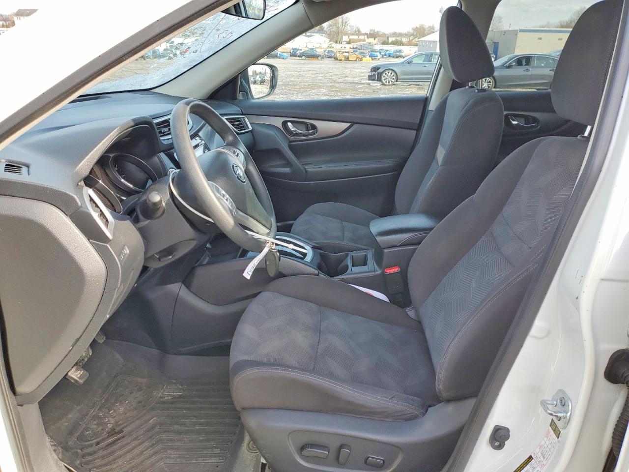 2016 NISSAN ROGUE S photo 7