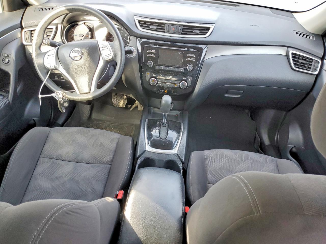 2016 NISSAN ROGUE S photo 8