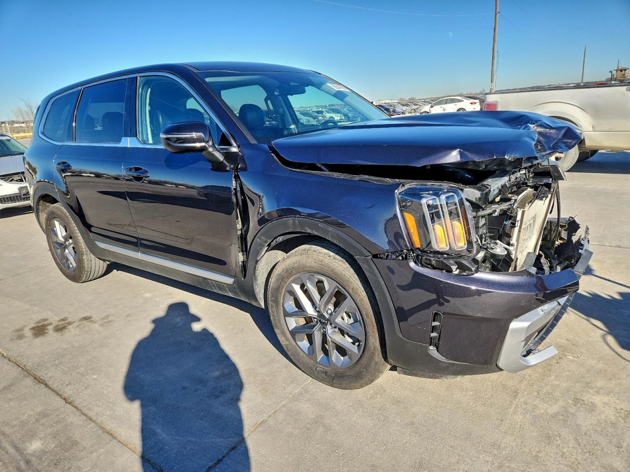 2025 KIA TELLURIDE LX photo 4