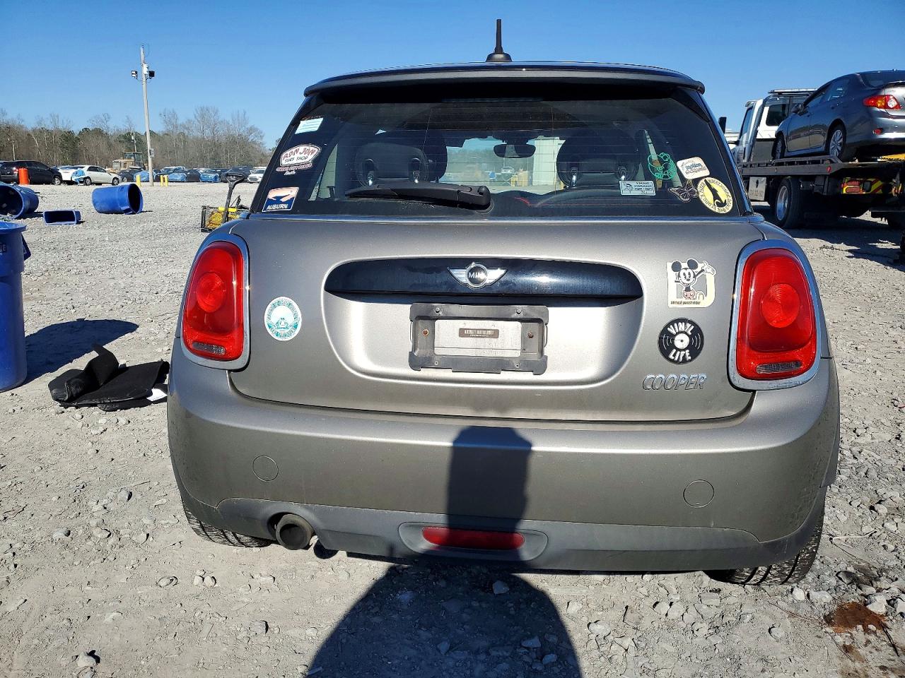 2017 MINI COOPER photo 6
