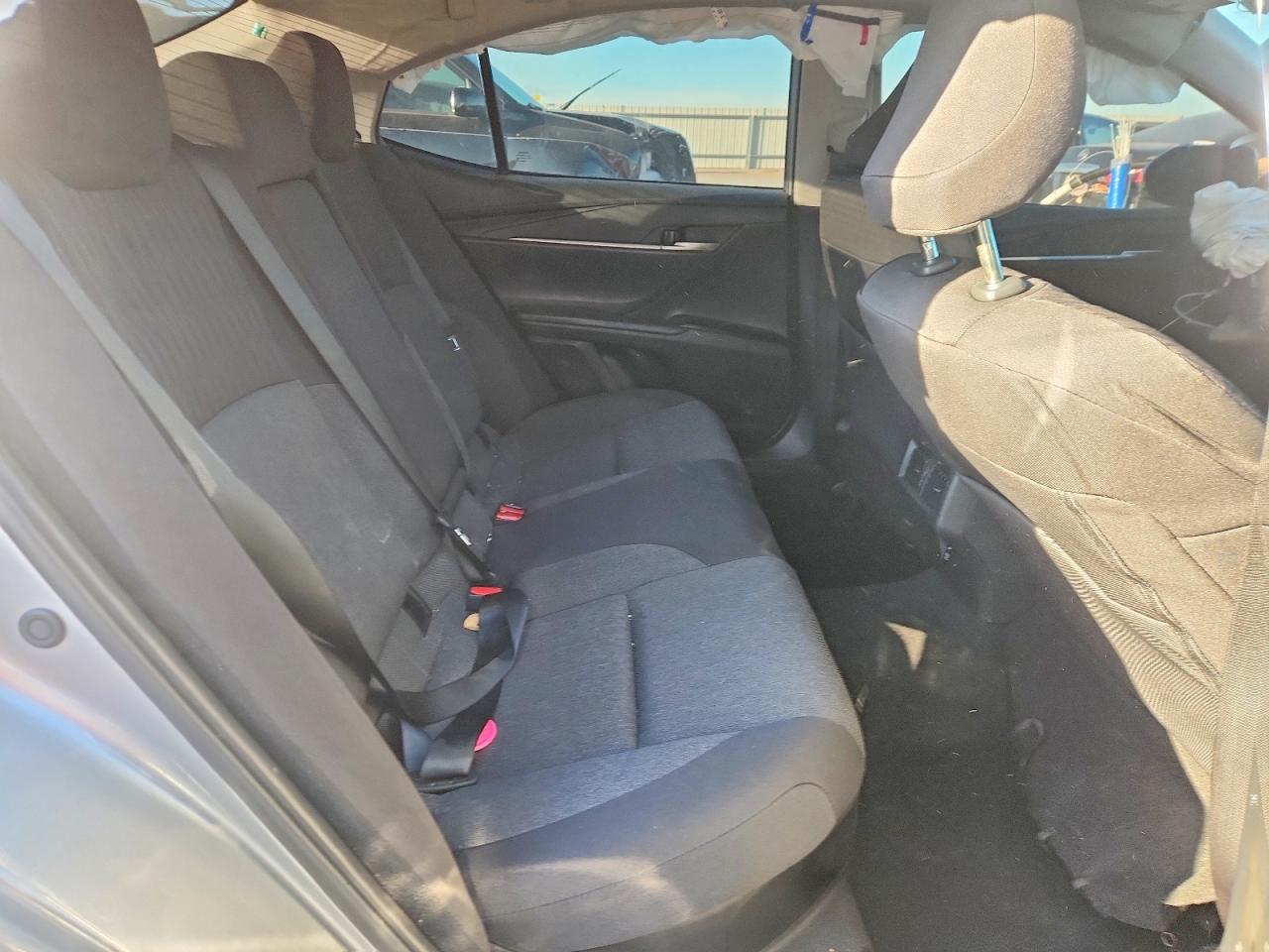 2025 TOYOTA CAMRY XSE photo 10