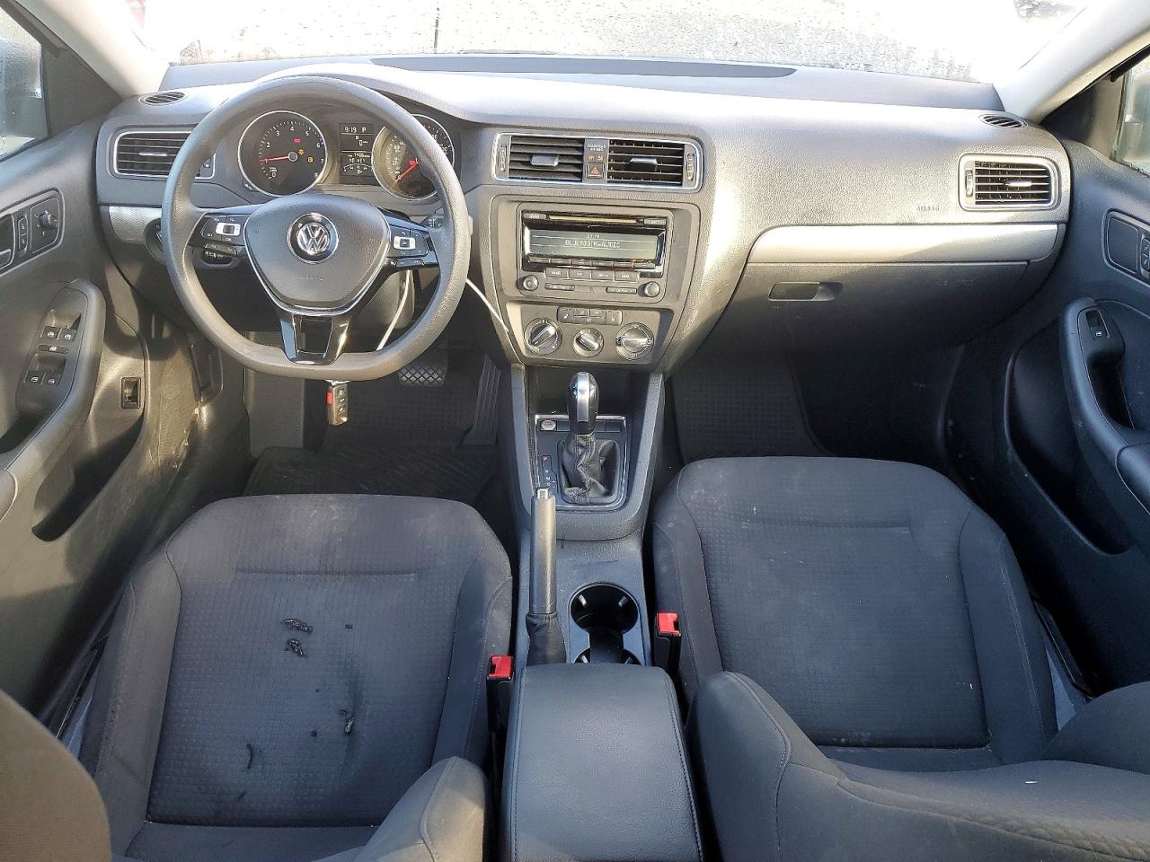 2015 VOLKSWAGEN JETTA SE photo 8