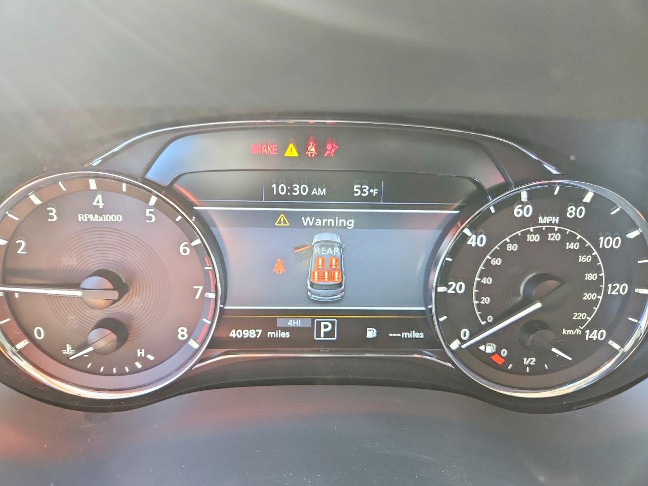 2022 INFINITI QX80 LUXE photo 9