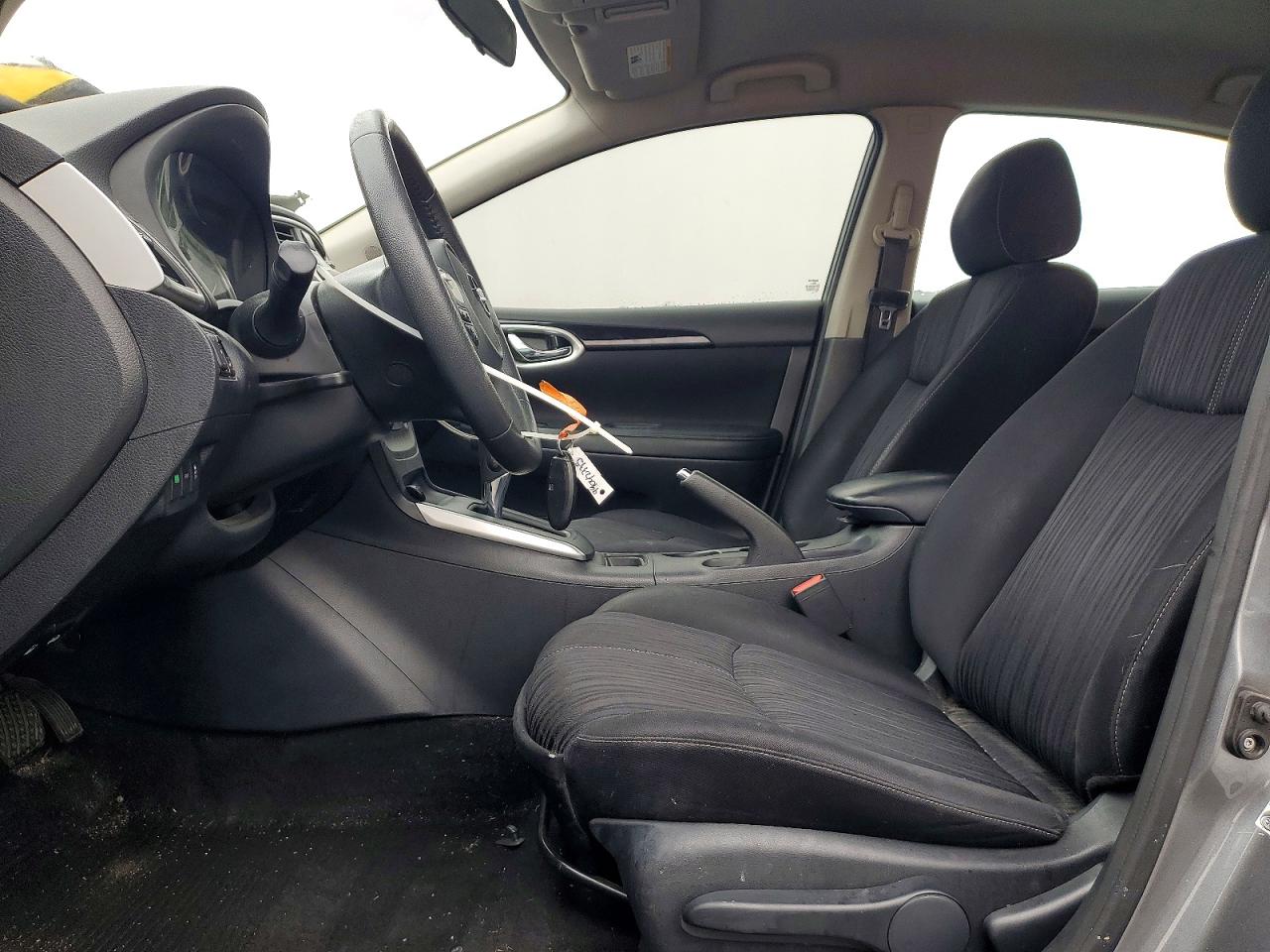 2016 NISSAN SENTRA S photo 13
