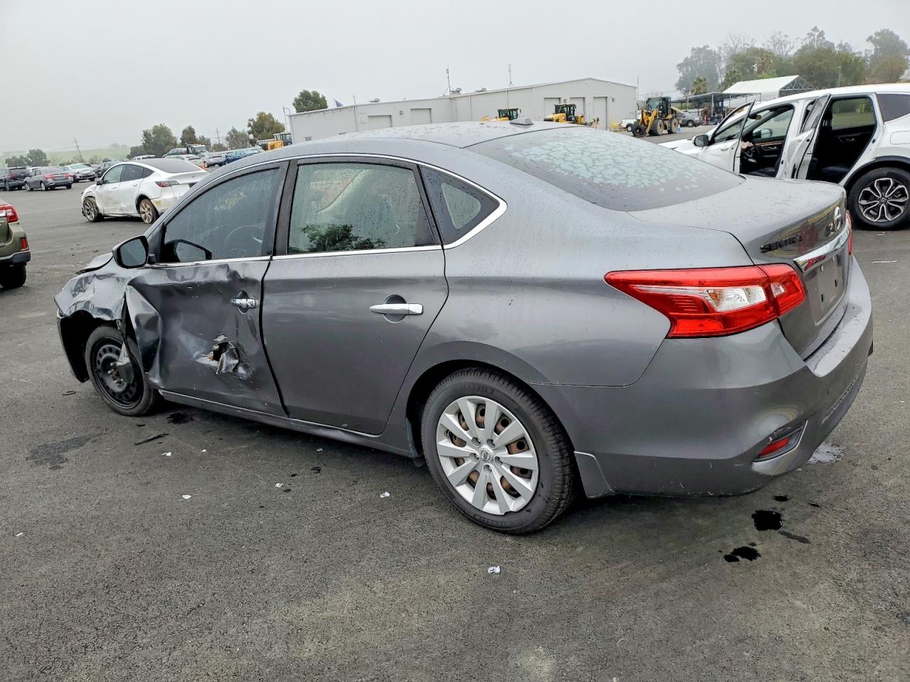 2016 NISSAN SENTRA S photo 3