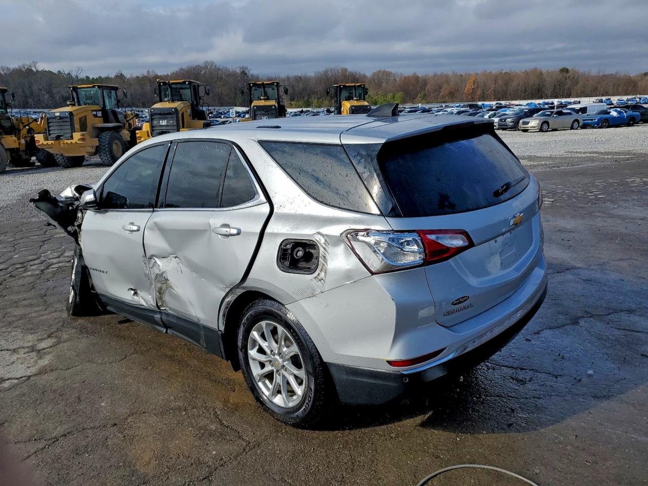 2019 CHEVROLET EQUINOX LT photo 2