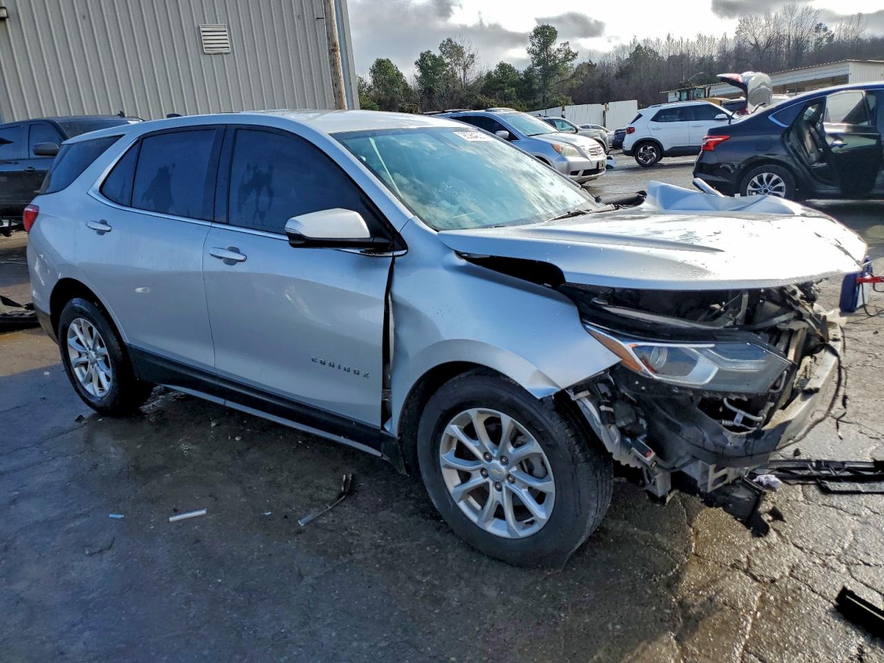 2019 CHEVROLET EQUINOX LT photo 4