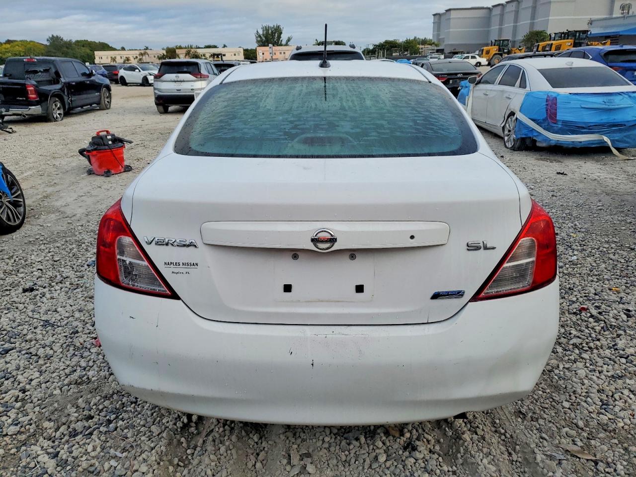 2012 NISSAN VERSA S photo 6